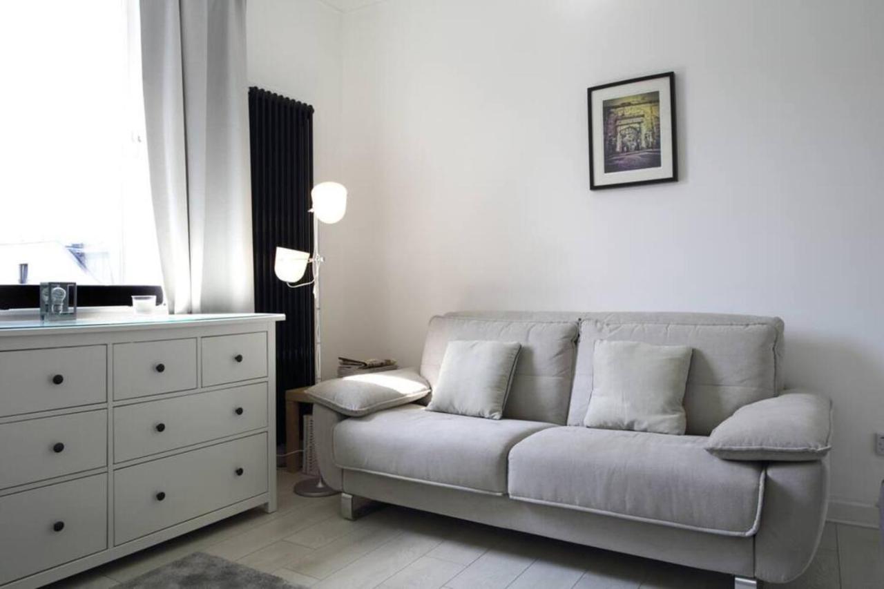 Beautiful Scandi-Inspired One Bed In Stockbridge Edinburgh Bagian luar foto