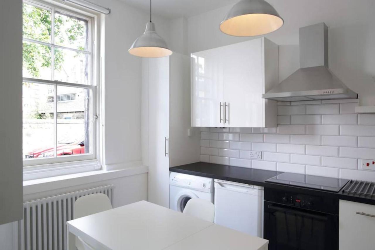 Beautiful Scandi-Inspired One Bed In Stockbridge Edinburgh Bagian luar foto